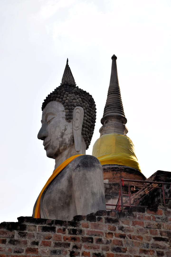 Ayutthaya - Wat_Yai_Chai_Mongkhon - il_buddha_nel_mondop