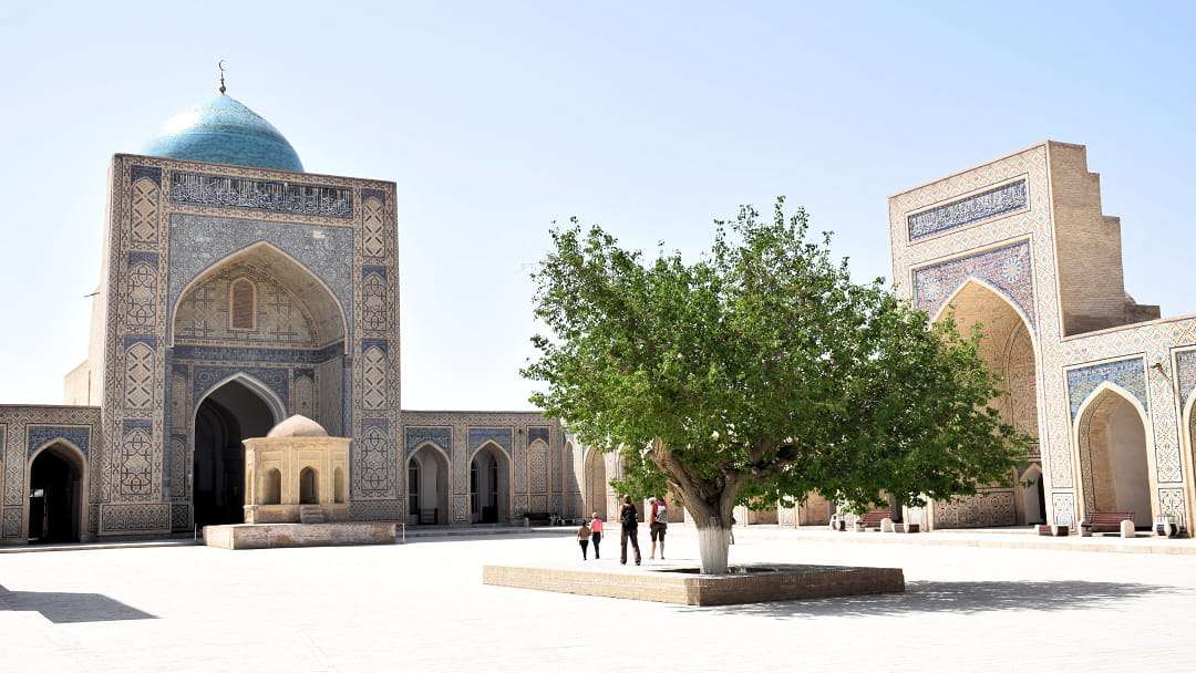 Bukhara. Moschea Po-i Kalyan. Interno