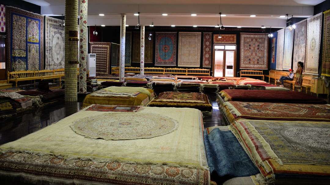 Bukhara. Bukhara Silk Carpets