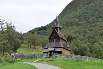Urnes stavkirkje