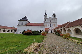 Tytuvenai. Il monastero