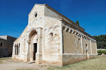 Santa Maria di Cerrate. L’abbazia (Puglia)